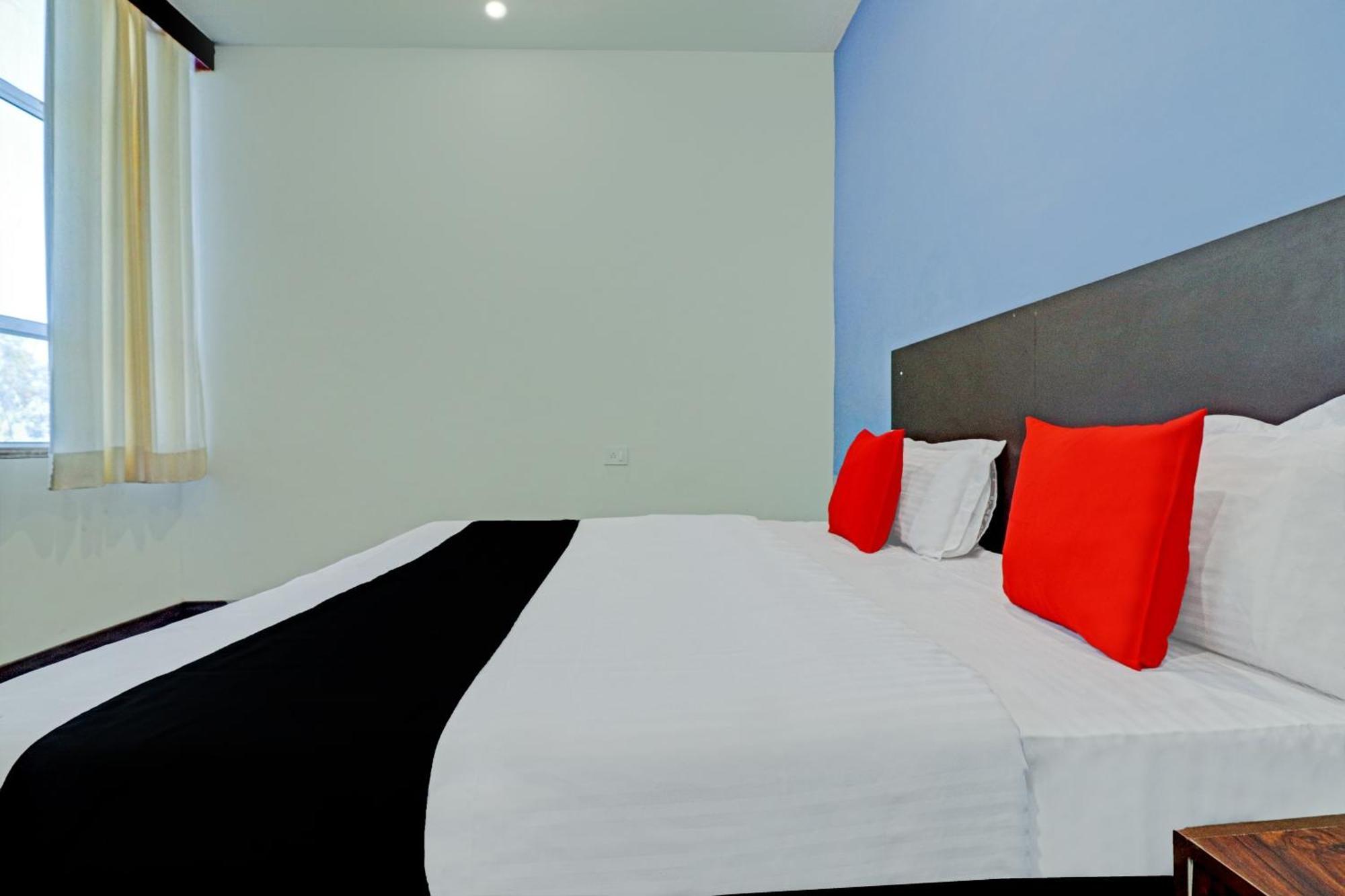 Capital O Kanha Resort Sikandra Rao Extérieur photo