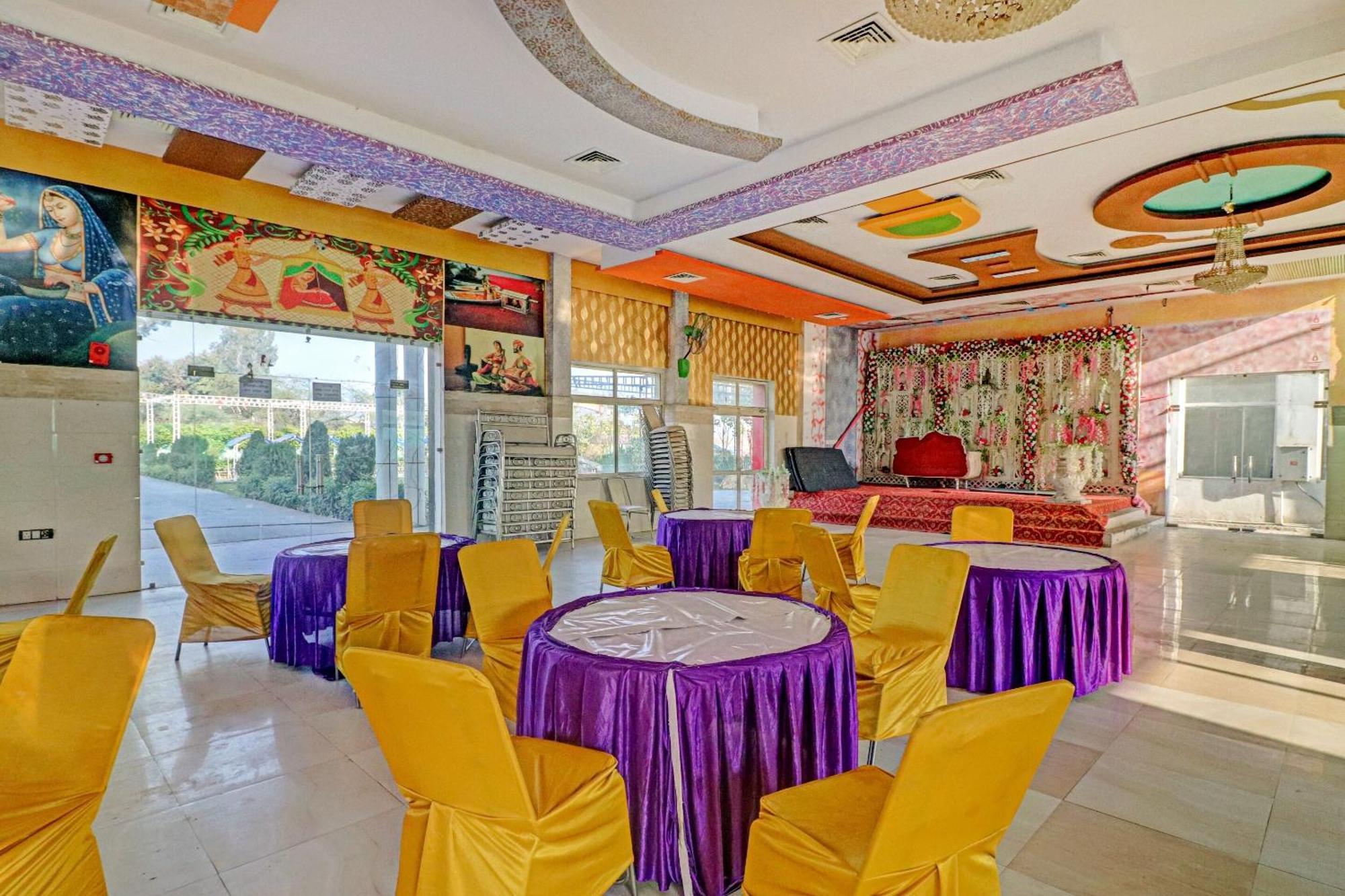 Capital O Kanha Resort Sikandra Rao Extérieur photo